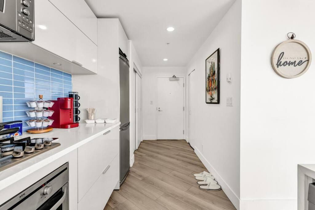 Central Luxury Apartment With Best City Views! Vancouver Exterior photo