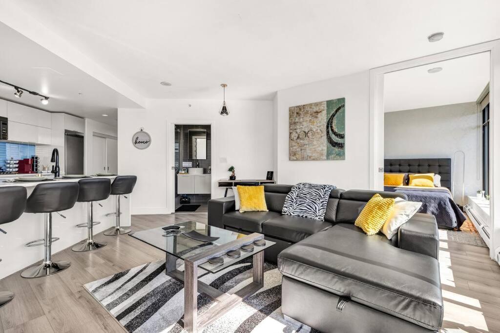 Central Luxury Apartment With Best City Views! Vancouver Exterior photo