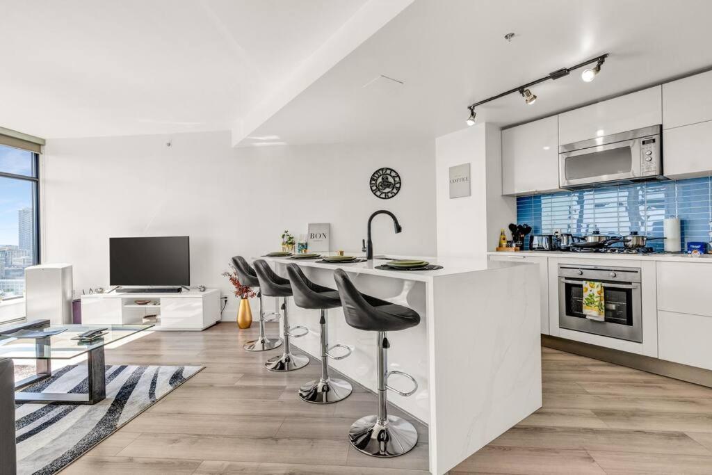 Central Luxury Apartment With Best City Views! Vancouver Exterior photo